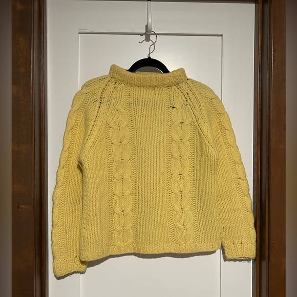 Famelia Vintage Handmade Italian Chunky Knit Wool Sweater Size 36 - Picture 1 of 4